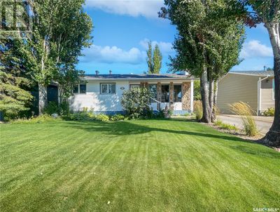 463 Steele Cres, House other with 4 bedrooms, 2 bathrooms and null parking in Swift Current SK | Image 1