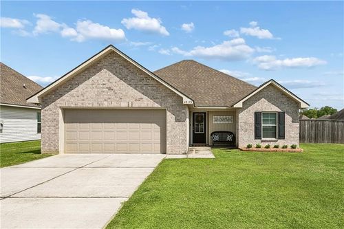 42174 Dothan Pl, Ponchatoula, LA, 70454-4239 | Card Image