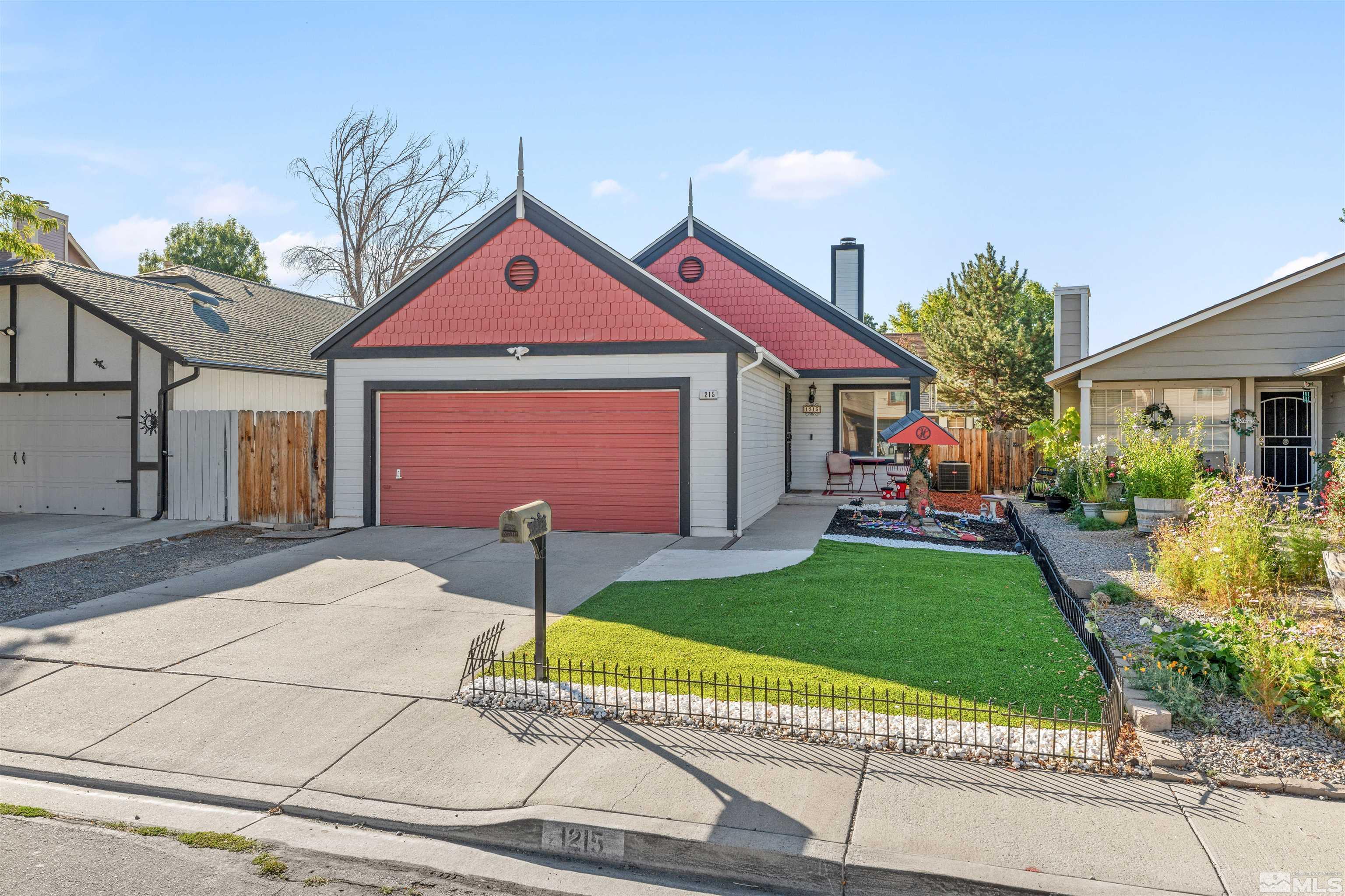 Gilly Ln, Sparks, NV 89434