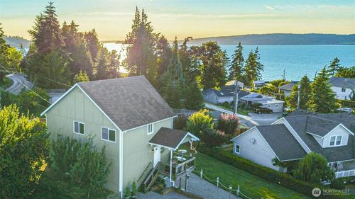 245 Fairview St, Camano Island, WA, 98282-5514 | Card Image