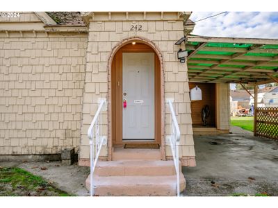 242 S Williams St, House other with 1 bedrooms, 1 bathrooms and null parking in Lebanon OR | Image 2