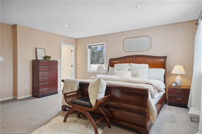 3962 Renfrew Cres, House other with 4 bedrooms, 4 bathrooms and 4 parking in Mississauga ON | Image 18