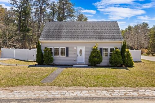 21 King Ave, Plymouth, MA, 02360 | Card Image