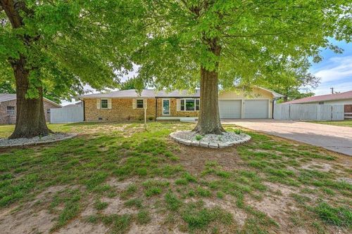 1902 S 16th St, Rogers, AR, 72758-6222 | Card Image