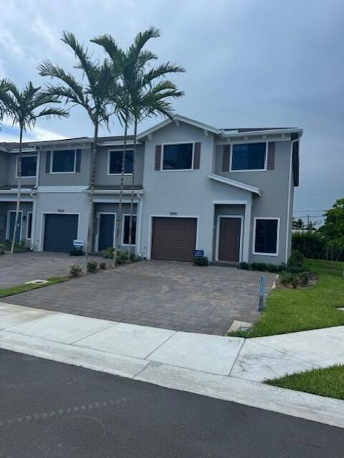 5040 Elderberry St, Haverhill, FL, 33415-1322 | Card Image