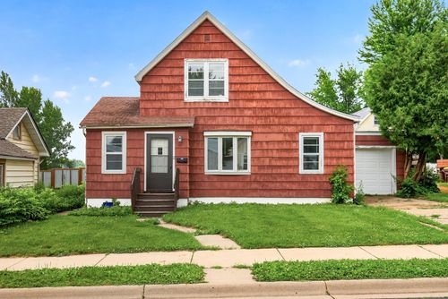207 1st St Sw, New Prague, MN, 56071-2303 | Card Image