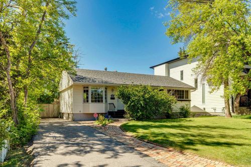 3607 Kilkenny Rd Sw, Calgary, AB, T3E4R7 | Card Image