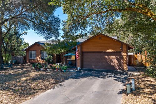 321 Forsythe Dr, Redwood Valley, CA, 95470-6400 | Card Image