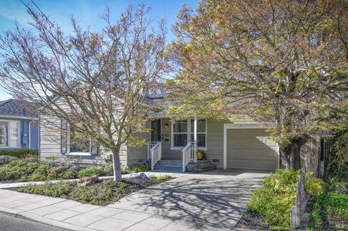 1142 Legion Ave, Napa, CA, 94559-1207 | Card Image