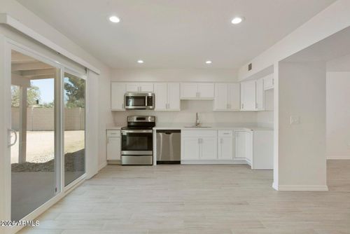 3316 E Helena Dr, Phoenix, AZ, 85032-7802 | Card Image