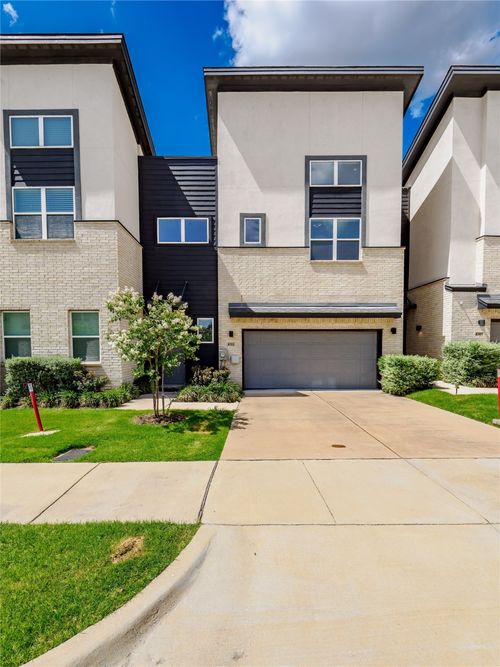 4311 Hebron St, Irving, TX, 75061-1378 | Card Image