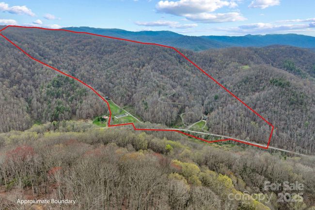 8020 Meadow Fork Rd, House other with 7 bedrooms, 7 bathrooms and null parking in Hot Springs NC | Image 37