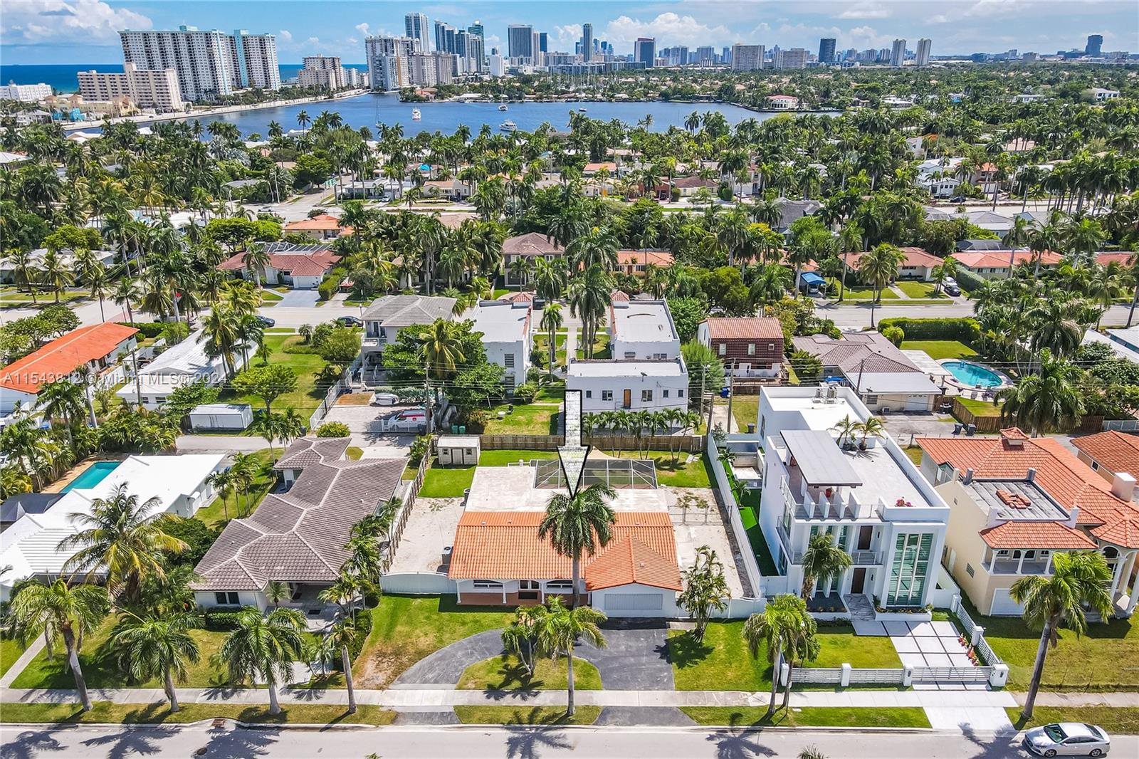 Polk St, Hollywood, FL 33019