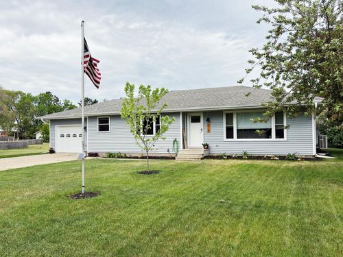 615 3rd St W, Park Rapids, MN, 56470-1322 | Card Image