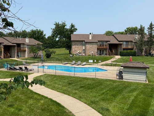 h-1999 Waterfront Dr N, Columbia, MO, 65202-8833 | Card Image