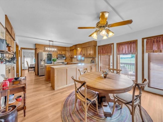 Breakfast Area, looking into Kitchen | Image 14
