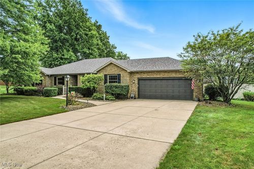 1863 Merlo Ct, Niles, OH, 44446-4146 | Card Image