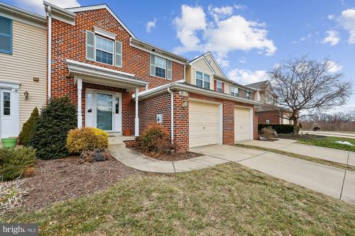 8040 Captains Ct, FREDERICK, MD, 21701-9345 | Card Image