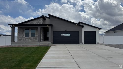 121-432 E Stafford St, Grantsville, UT, 84029-5906 | Card Image