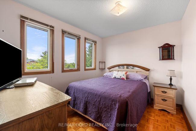 74 Belview Ave, House other with 5 bedrooms, 4 bathrooms and 4 parking in Woodbridge ON | Image 32