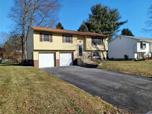 62 Brewster Drive, Middletown, NY, 10940 | Card Image