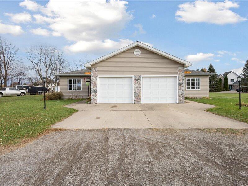 16171619 Wolf Lake Road, For Sale in Grass Lake - Zoocasa