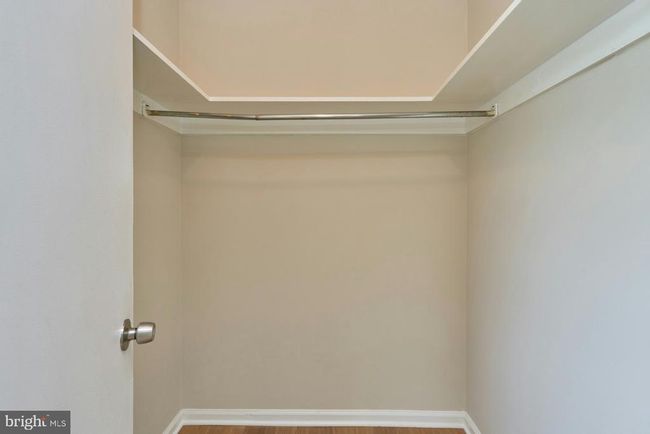 8321 Irongate Way, Townhouse with 3 bedrooms, 3 bathrooms and null parking in MANASSAS VA | Image 22