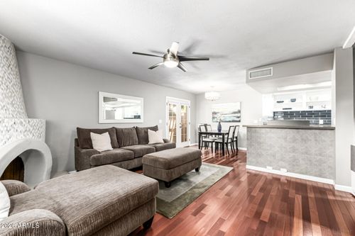 2-1101 E North Ln, Phoenix, AZ, 85020-8542 | Card Image