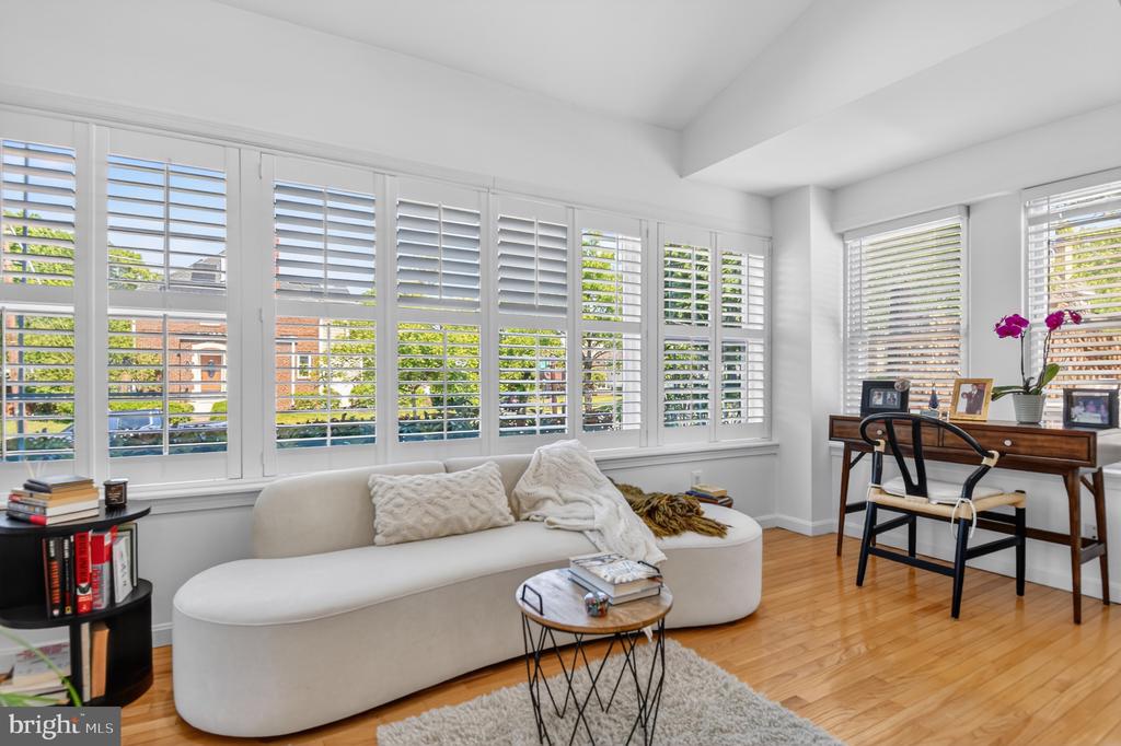 Residential in WASHINGTON 3