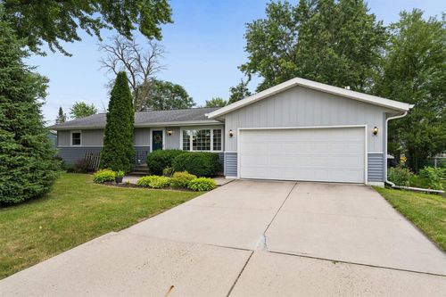 168 Maria Ln, Fond Du Lac, WI, 54935-6079 | Card Image