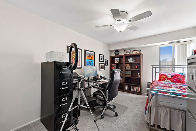 APT-310 - 3801 Appian Way, Home with 3 bedrooms, 2 bathrooms and null parking in Glenview IL | Image 12