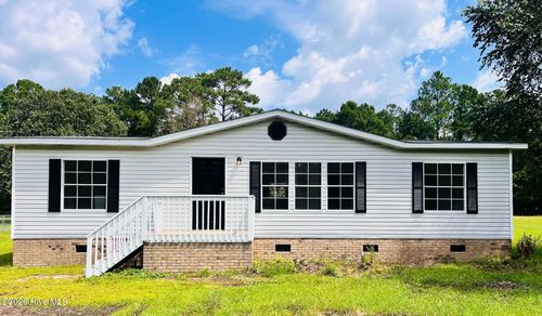 310 Michelle Ln, Rocky Point, NC, 28457-7577 | Card Image
