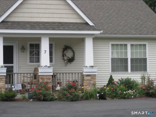 7-7 River Walk Dr, Brooklyn, CT, 06234-2038 | Card Image