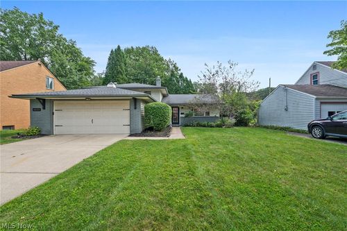 4623 Orchard Rd, Fairview Park, OH, 44126-2457 | Card Image