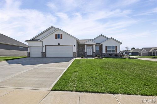 8442 Herrick Park Drive, Troy, IL, 62294 | Card Image