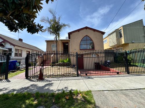 1925 E 15th St, Oakland, CA, 94606-4803 | Card Image