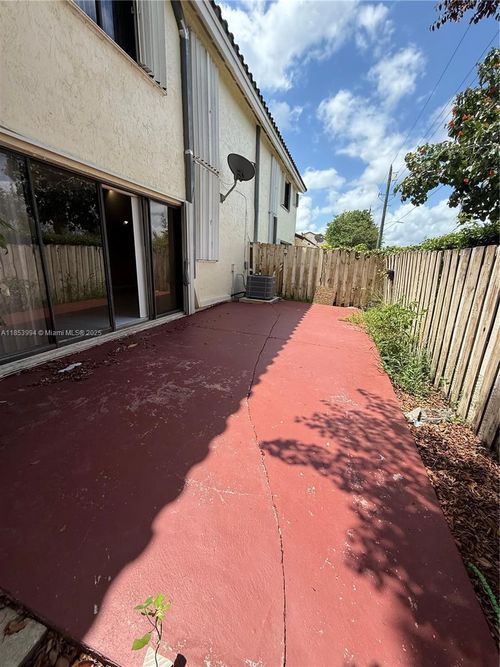 3208 San Remo Cir, Homestead, FL, 33035-1190 | Card Image