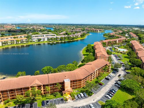 apt-205n-571 141st Ave, Pembroke Pines, FL, 33027-1507 | Card Image