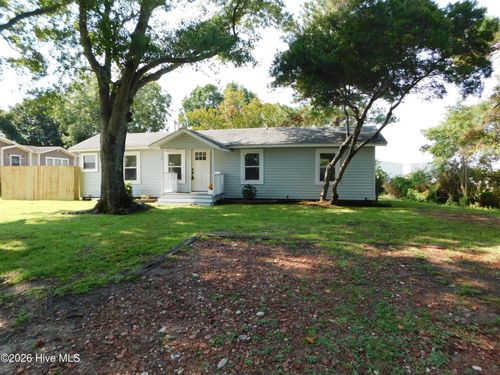 119 Earl Ave, Beaufort, NC, 28516-9724 | Card Image