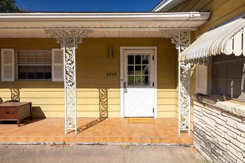 2326 Hartford Rd, Austin, TX, 78703-2437 | Card Image