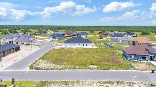 7020 Ponderosa Ln, Rio Grande City, TX, 78582-2260 | Card Image