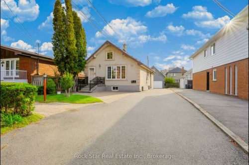 1162 Northmount Ave, Mississauga, ON, L5E1X9 | Card Image