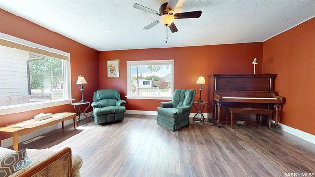 308 Cypress St, House other with 5 bedrooms, 2 bathrooms and 3 parking in Maple Creek SK | Image 7