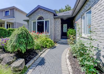 124 Rose Bridge Cres, House other with 2 bedrooms, 3 bathrooms and 4 parking in Cambridge ON | Image 3