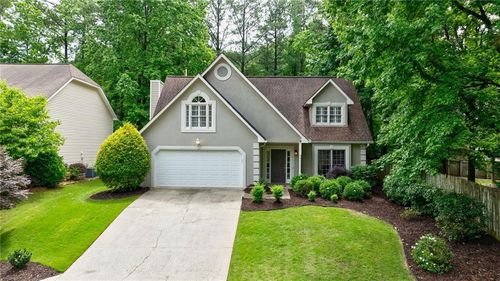 8895 Club River Dr, Roswell, GA, 30076-4429 | Card Image