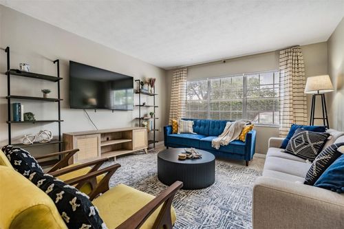 apt-104-3718 W Mckay Ave, TAMPA, FL, 33609-4532 | Card Image