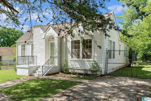 1130 16th Street Ensley, Birmingham, AL, 35218-1327 | Card Image