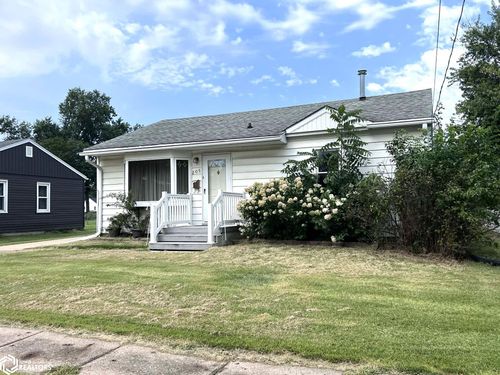 205 Lynwood Ave, Ottumwa, IA, 52501-4937 | Card Image