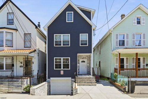 469 Henry St, Elizabeth, NJ, 07201-1939 | Card Image