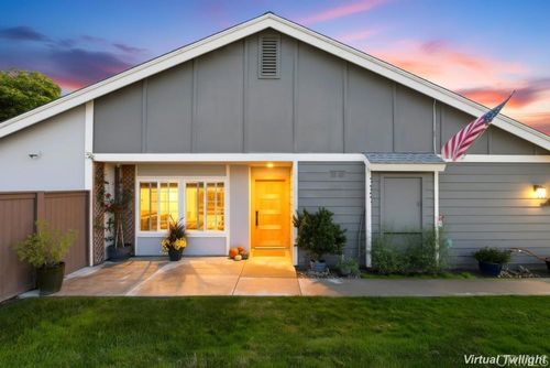 4590 Salem Pl, Carlsbad, CA, 92010-6563 | Card Image